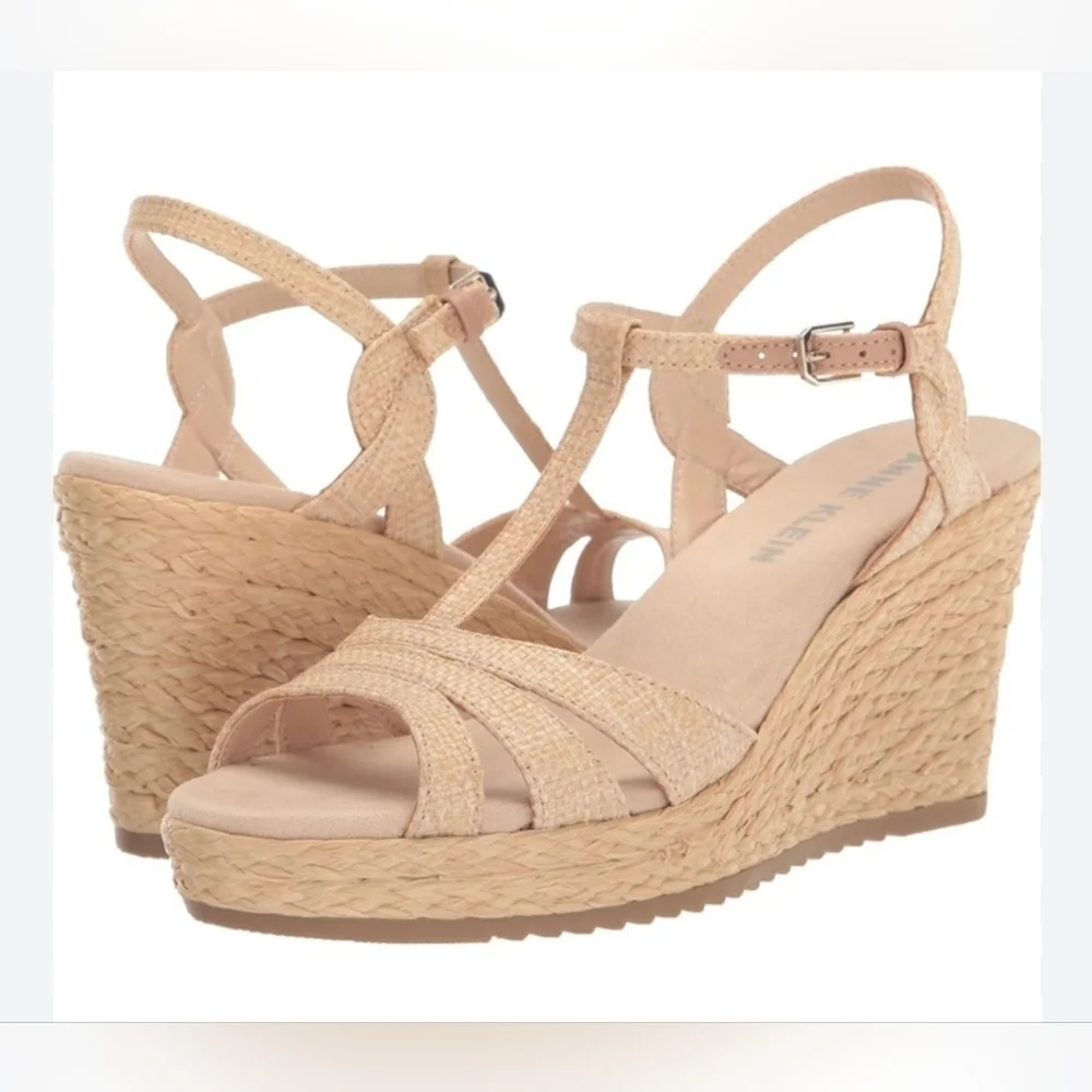 Anne Klein Waves Wedge Sandals In Beige Raffia, Size 7.5